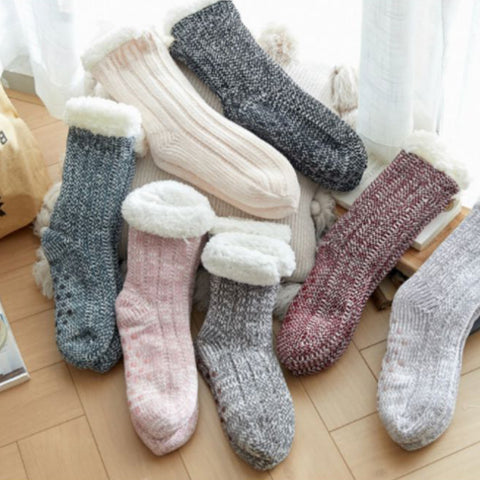 Long fur patterned socks 2