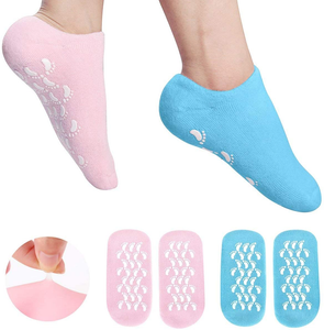 Silicone cotton socks with oils and vitamins