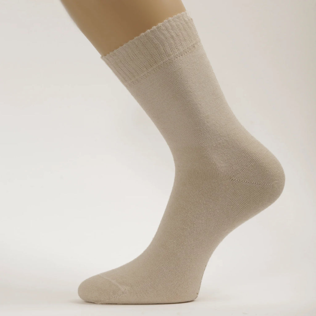 جوارب رجالية لمرضى السكري : تقنية جديدة للحماية من القدم السكري