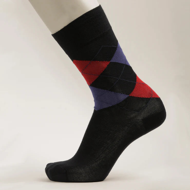 جوارب رجالي اونلاين في السعودية: خصائصها ومميزاتها وكيفية تنسيقها مع الملابس