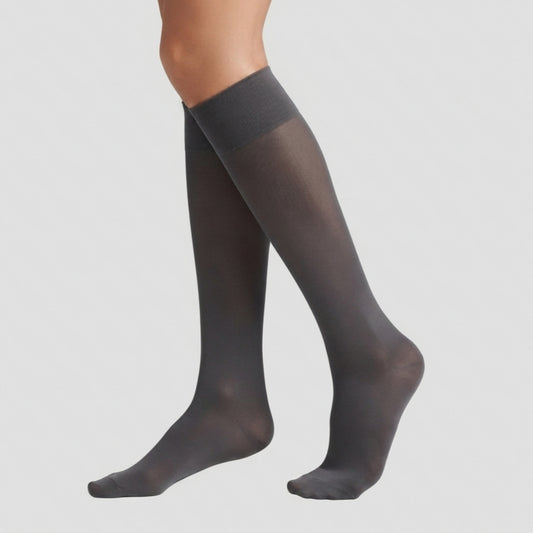 Leen 50 Den, Velvet Touch, Reinforced Toe KneeHigh