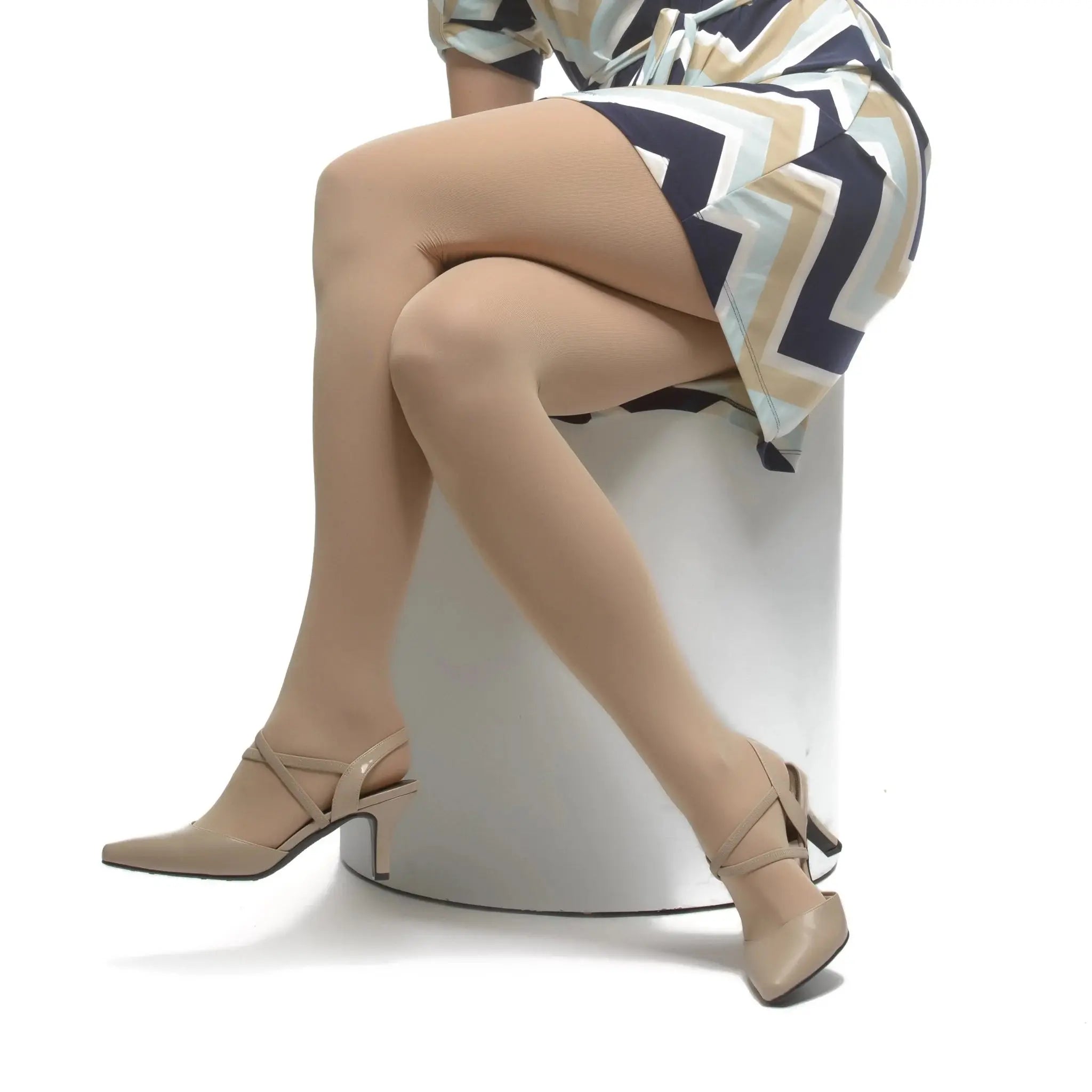 كولون مايكروفايبر نسائي سميك بلمسة مخملية 80 دن وبأصبع قدم مقوى