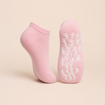 Silicone cotton socks with oils and vitamins